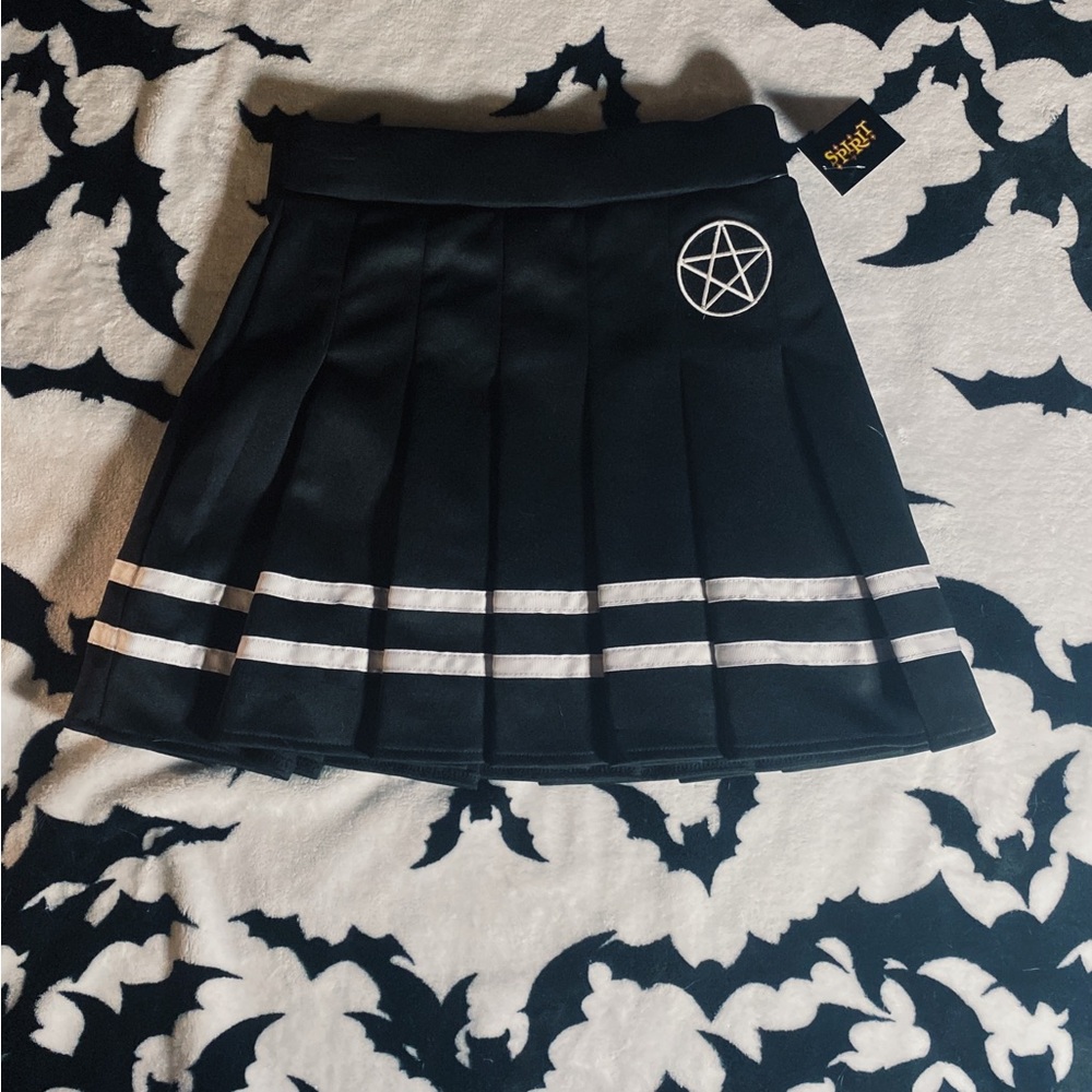 Black Pleated skirt with pentagram🖤